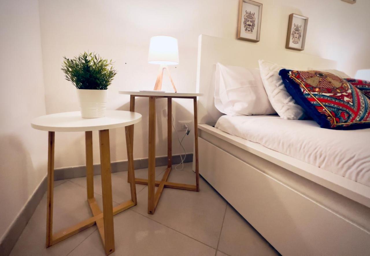 Rooms 153 Principe Umberto Noto Buitenkant foto
