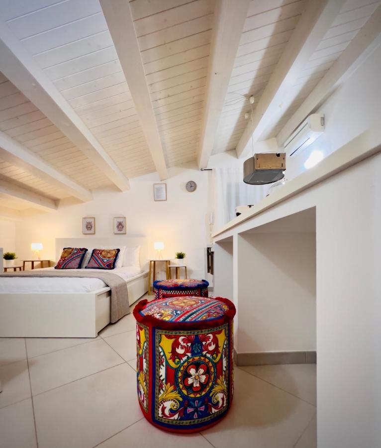 Rooms 153 Principe Umberto Noto Buitenkant foto