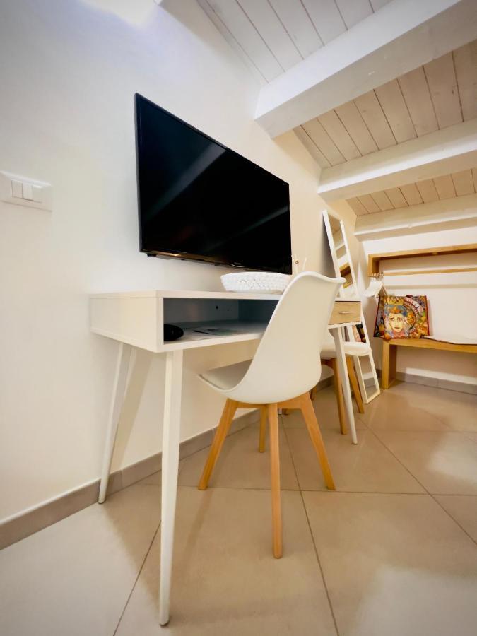 Rooms 153 Principe Umberto Noto Buitenkant foto