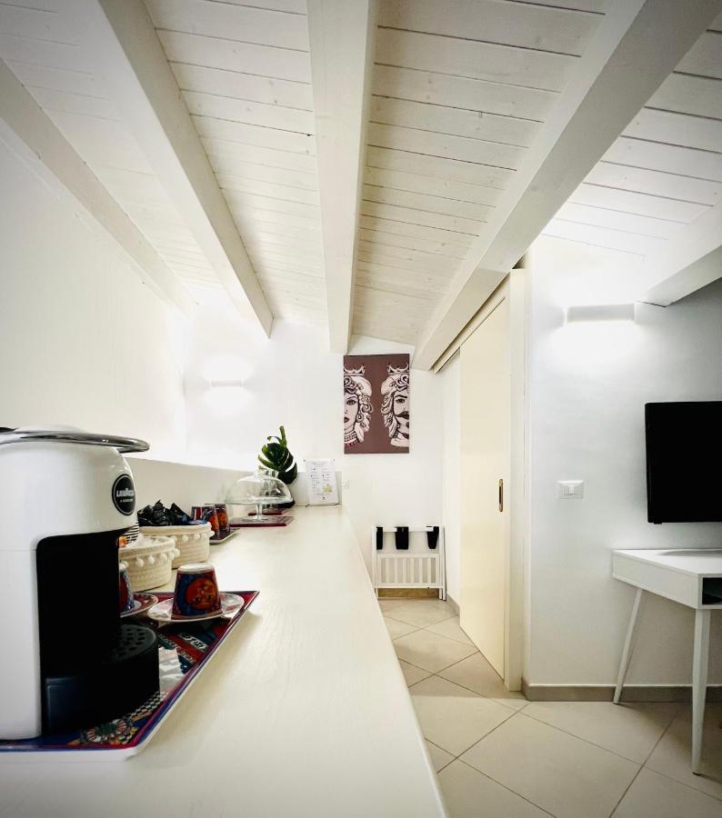 Rooms 153 Principe Umberto Noto Buitenkant foto